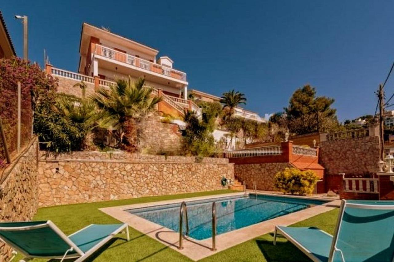 Chalet Santa Susana المظهر الخارجي الصورة