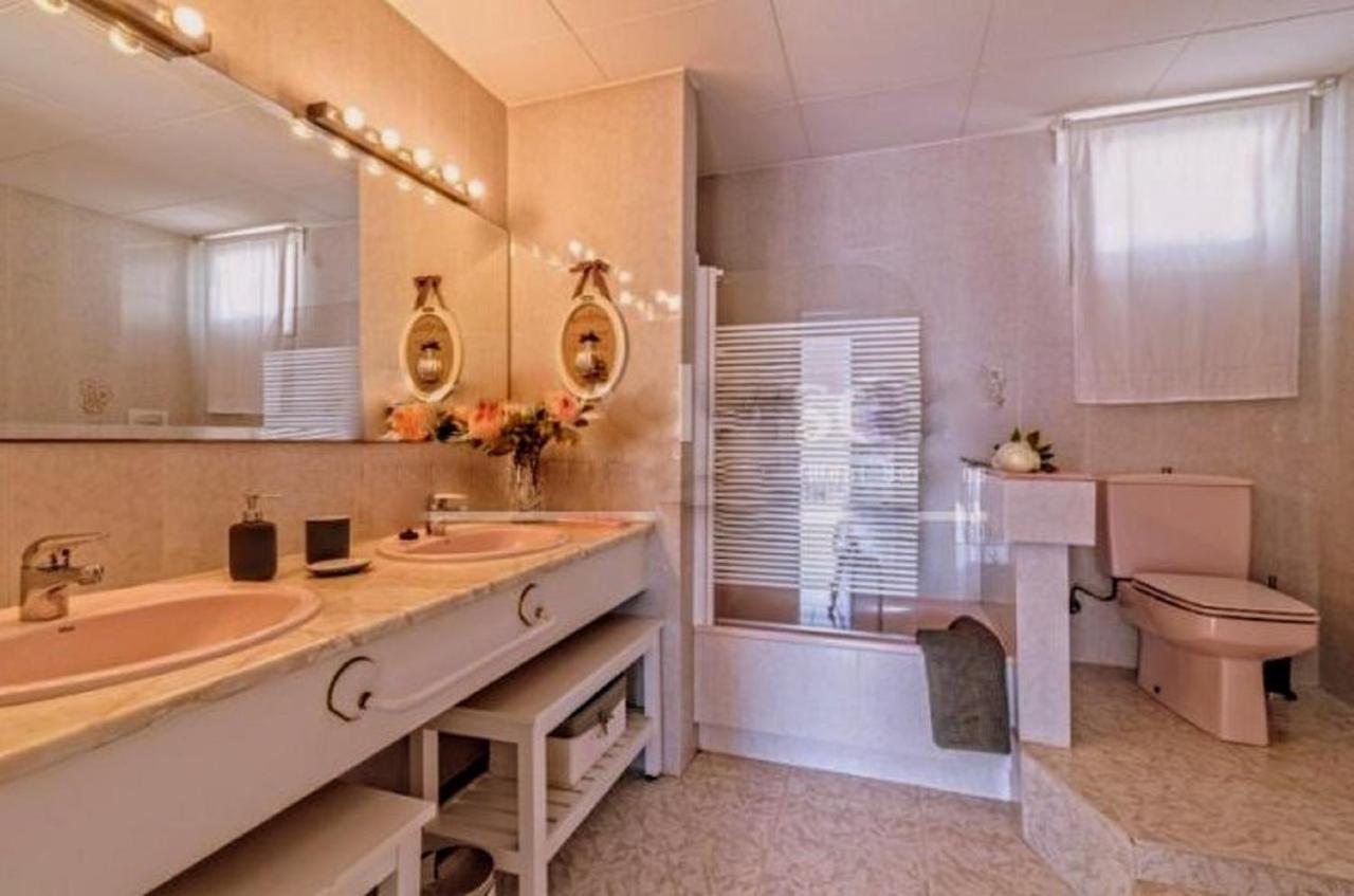 Chalet Santa Susana المظهر الخارجي الصورة